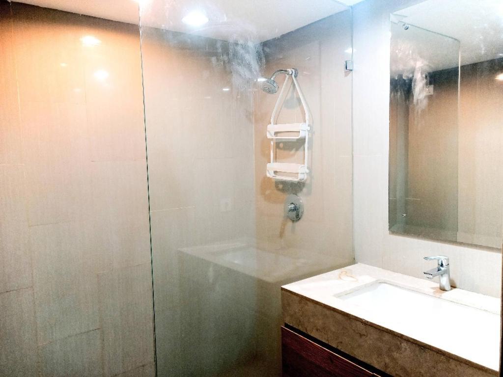Cozy The H Residence Cawang By Bonzela Property Jakarta Kültér fotó