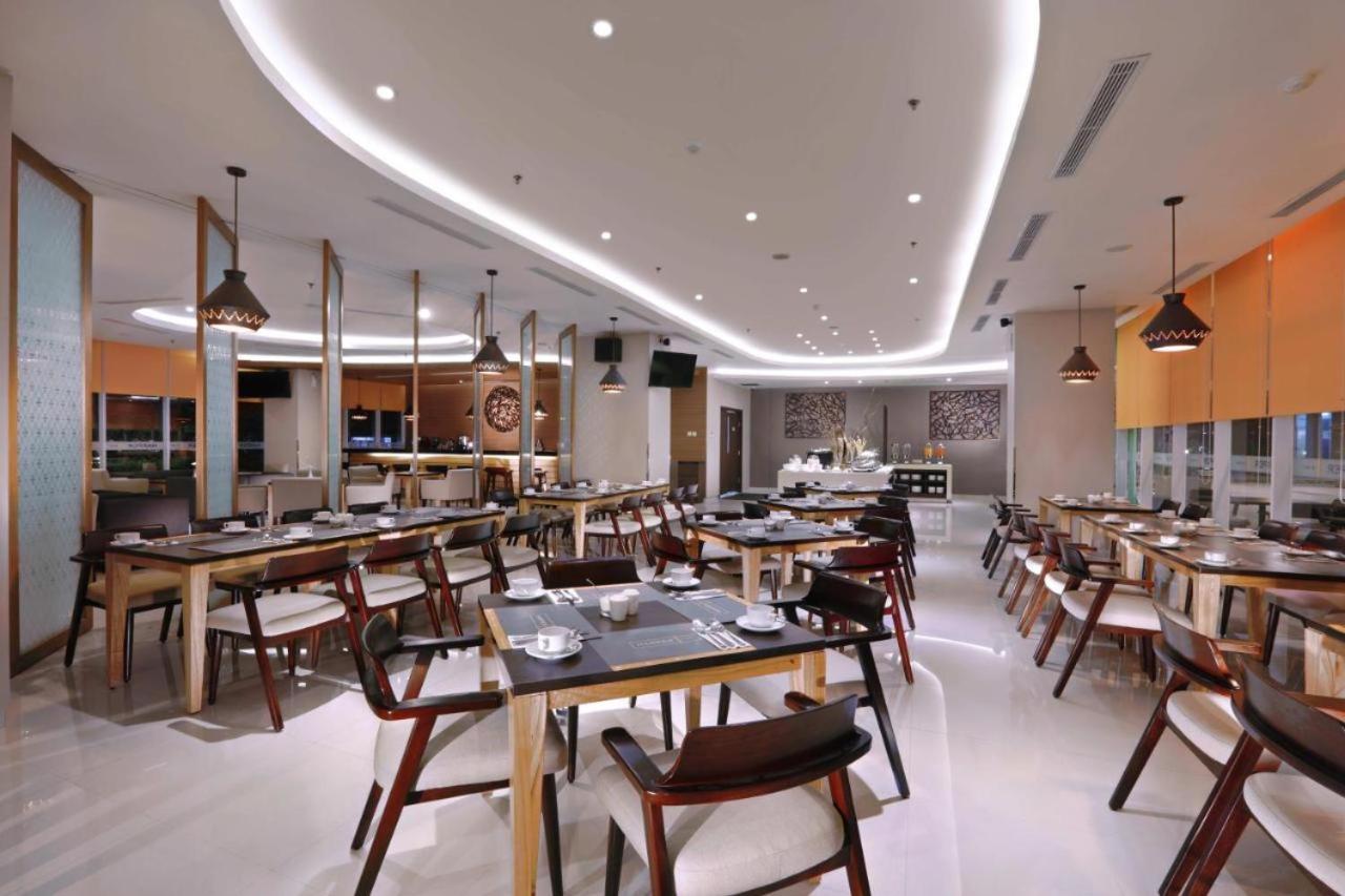 Cozy The H Residence Cawang By Bonzela Property Jakarta Kültér fotó